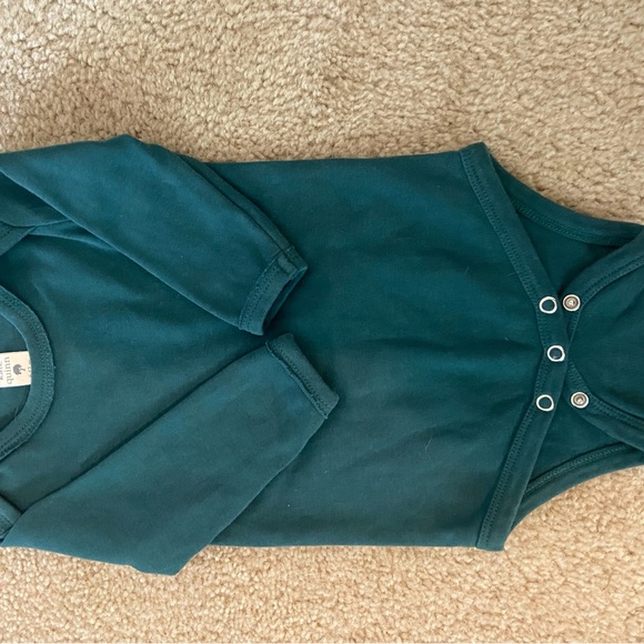 Kate Quinn baby onesie bundle - Picture 13 of 13